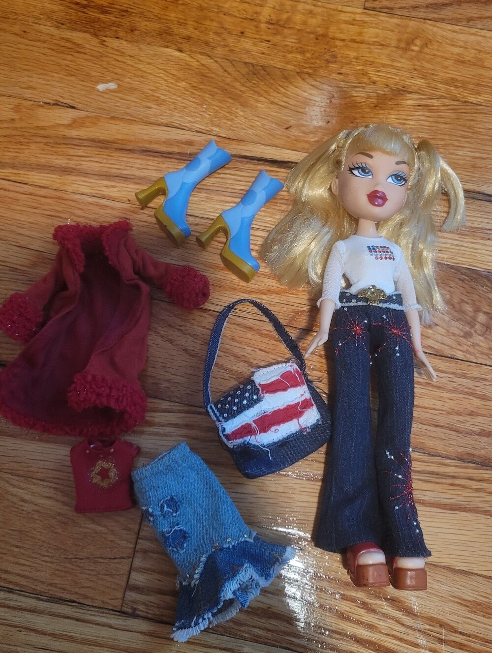 Bratz Independence Limited Collector's Edition 2003 Cloe Doll